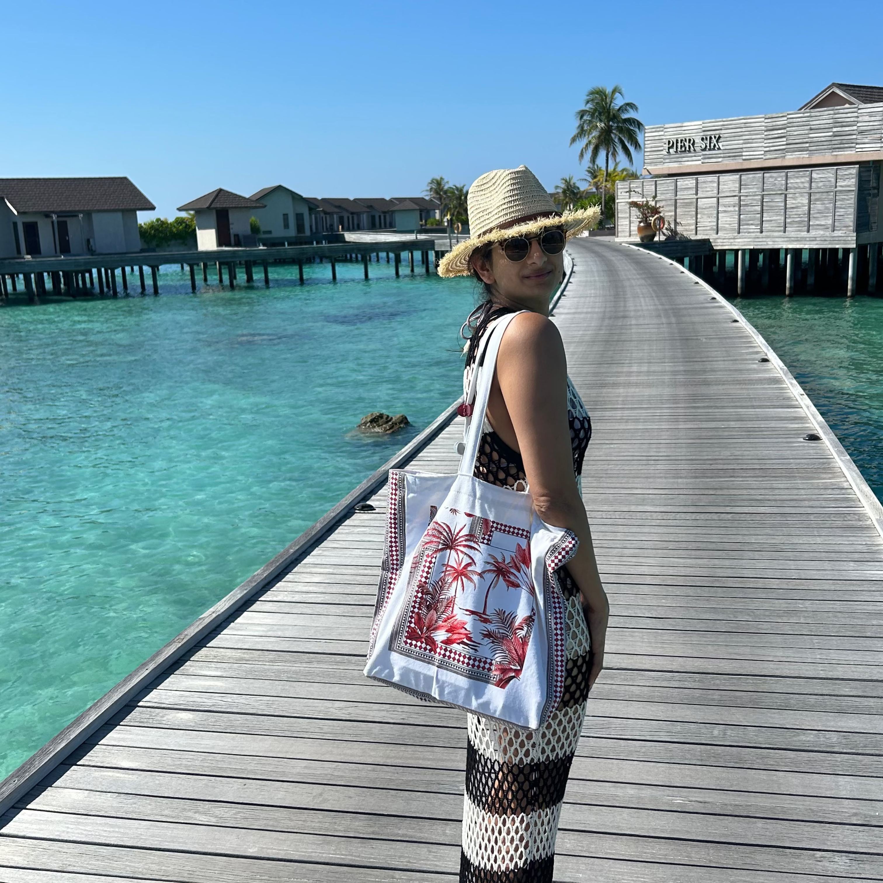 TROPICAL TOTE